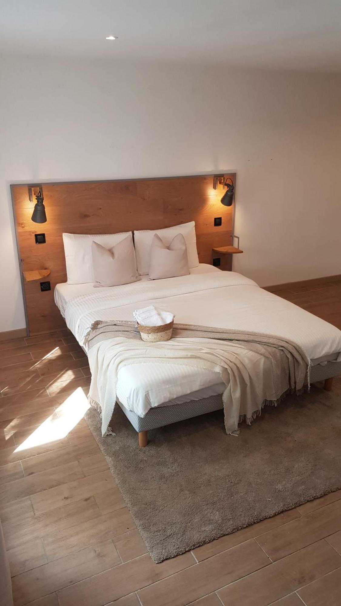Independant Room In Vétheuil Eksteriør bilde